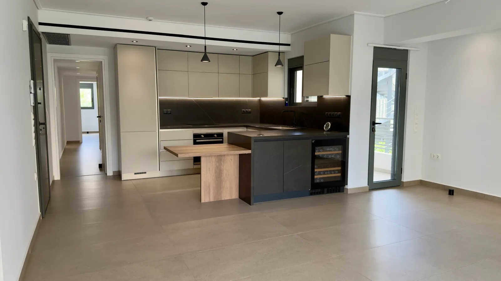 Apartment · 107 m² · Paleo Faliro, Athens