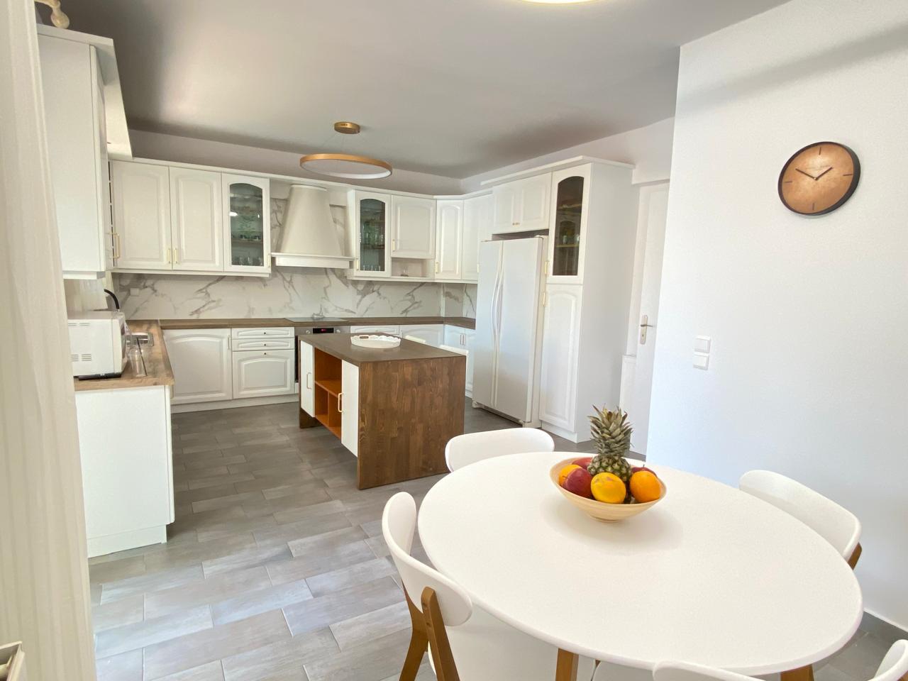 Villa · 240 m² · Lagonisi, Kalivia Thorikou