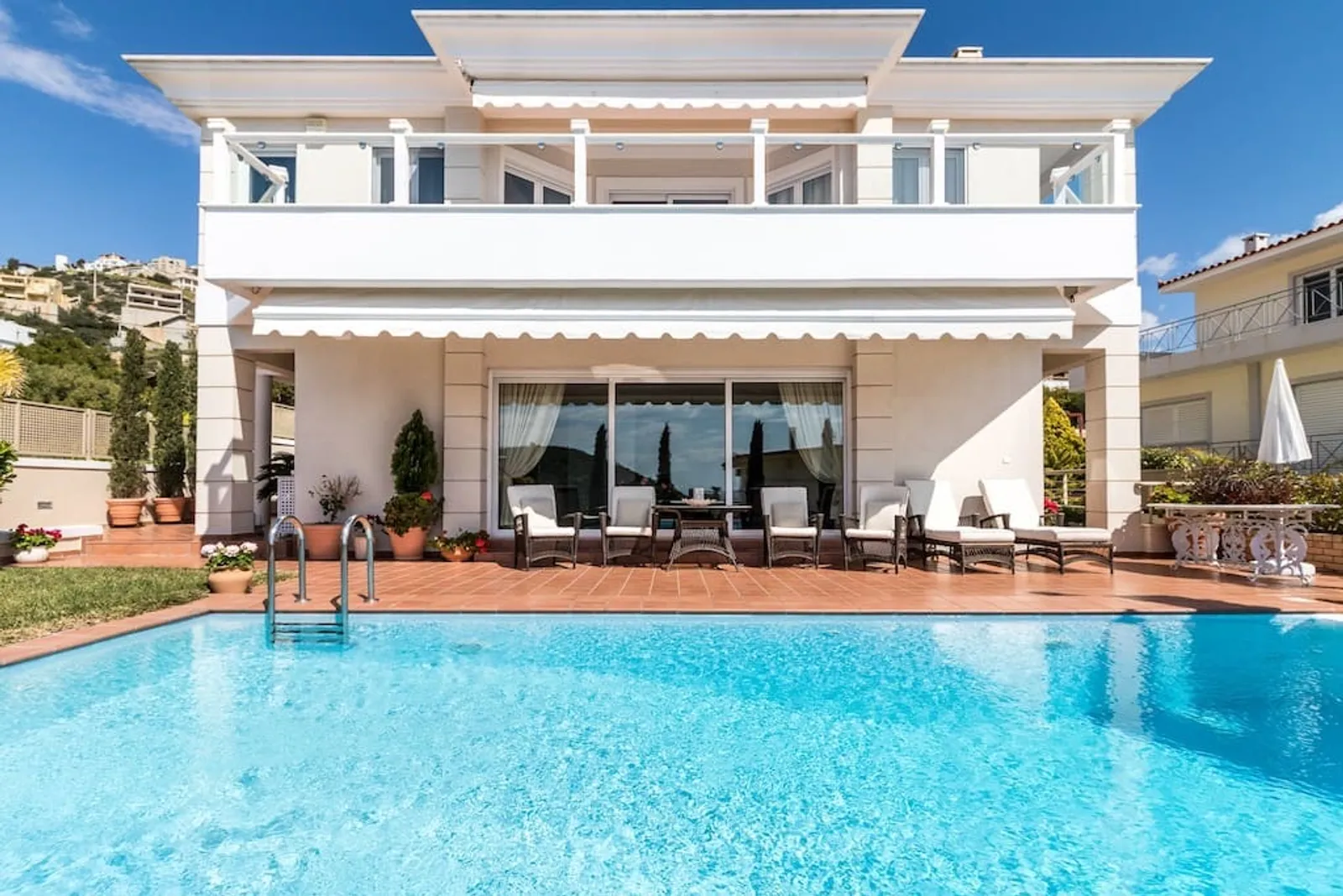 Villa · 386 m² · Anavisos, Attiki